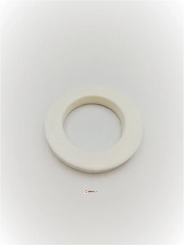 Houbové těsnění mezi nádržkou a mísou