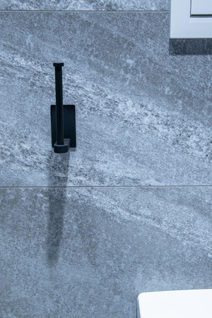 Vnitřní držák toaletního papíru AWD černý AWD02091773