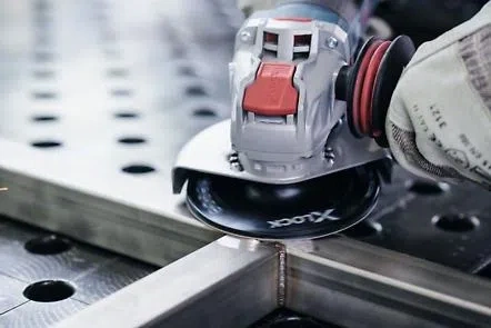 Přítlačná deska Bosch se systémem X-LOCK tvrdá 125mm 2608601716