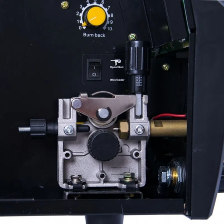 Svařovací poloautomat Magnum MIG 220 ALU/CU Synergia LCD