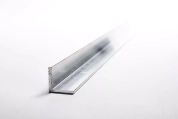 Hliníkový úhelník 25x25x2,0mm 1mb PA38